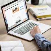 تفاوت سایت شرکتی با سایت فروشگاهی چیست؟ 