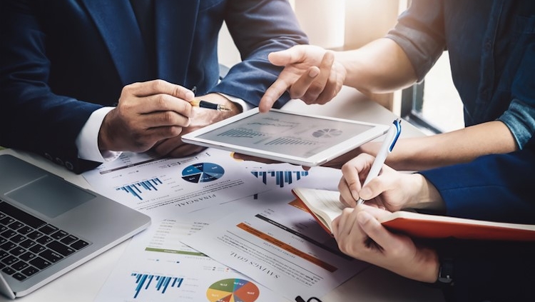 انتخاب بهترین مشاور بازاریابی اینترنتی